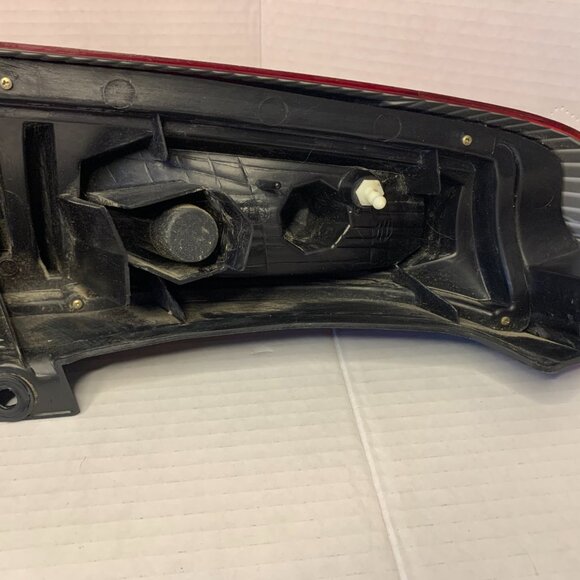 2005 NISSAN X-TRAIL Passenger Side Right Rear Tail Light OEM Original Equipment - Picture 7 of 9